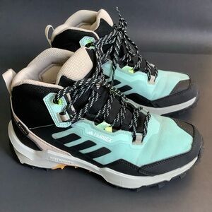 Adidas Terrex Women Hiking Boots US: 6
